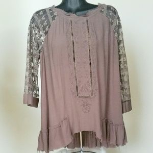 Hyde Park Raw Hem Dusty Plum Lace Women's Top L